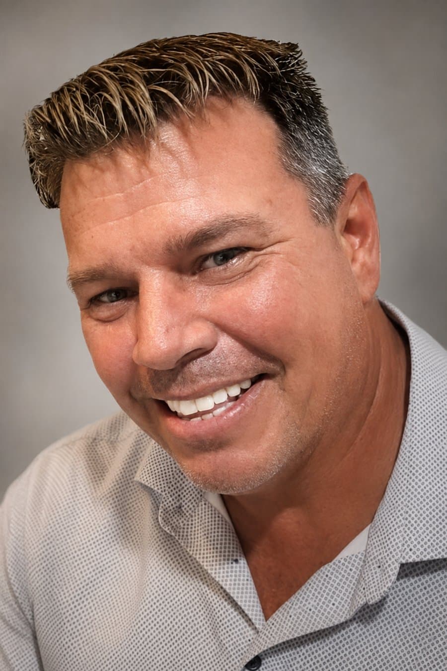 Gabe Ross, golf instructor